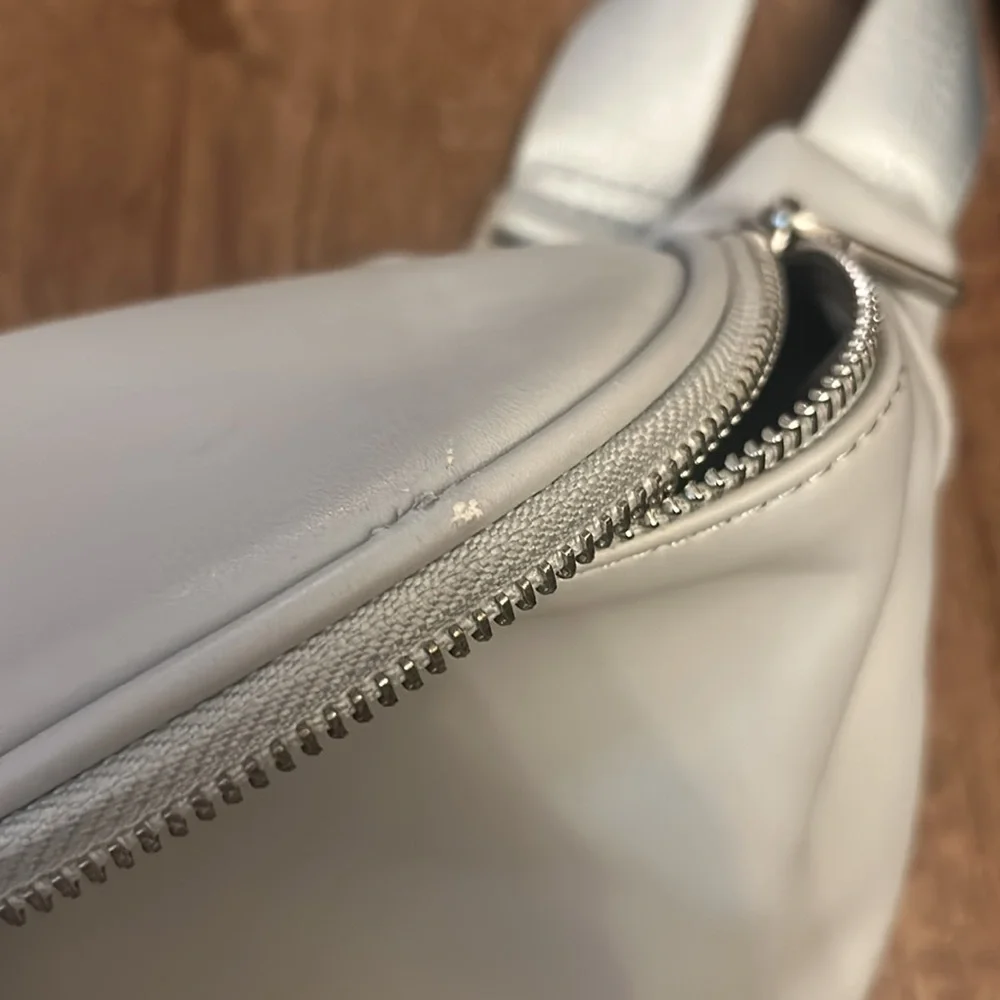 Pixie Mood Women’s Vegan Leather Fanny Pack Crossbody Bag